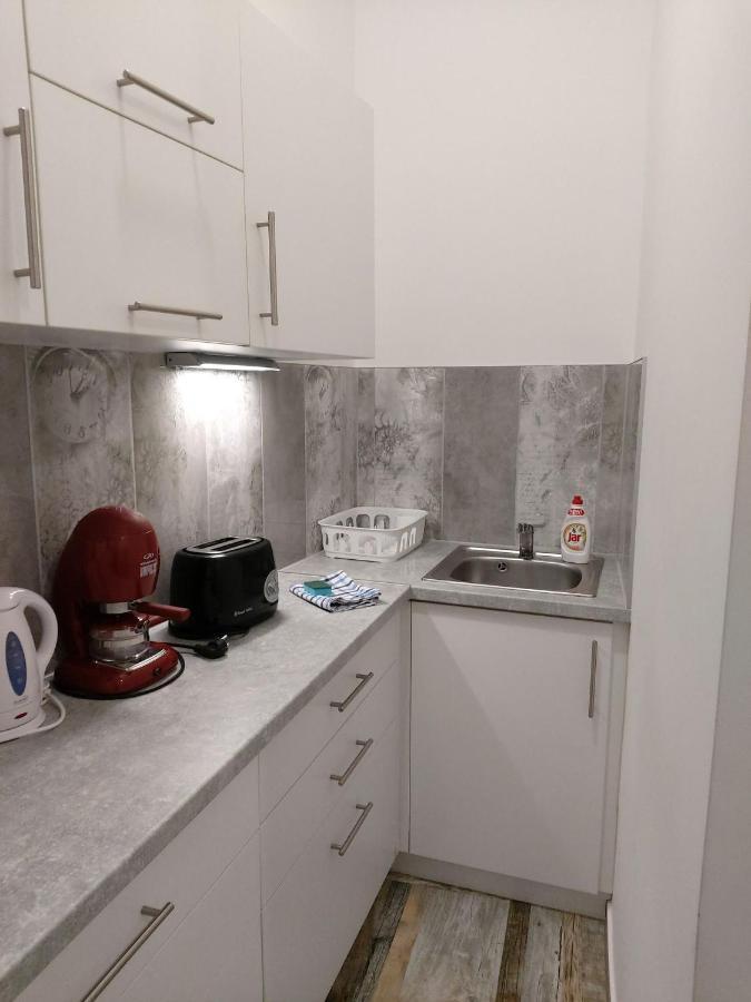 Pompar Belvarosi Apartman Szegedin Exterior foto
