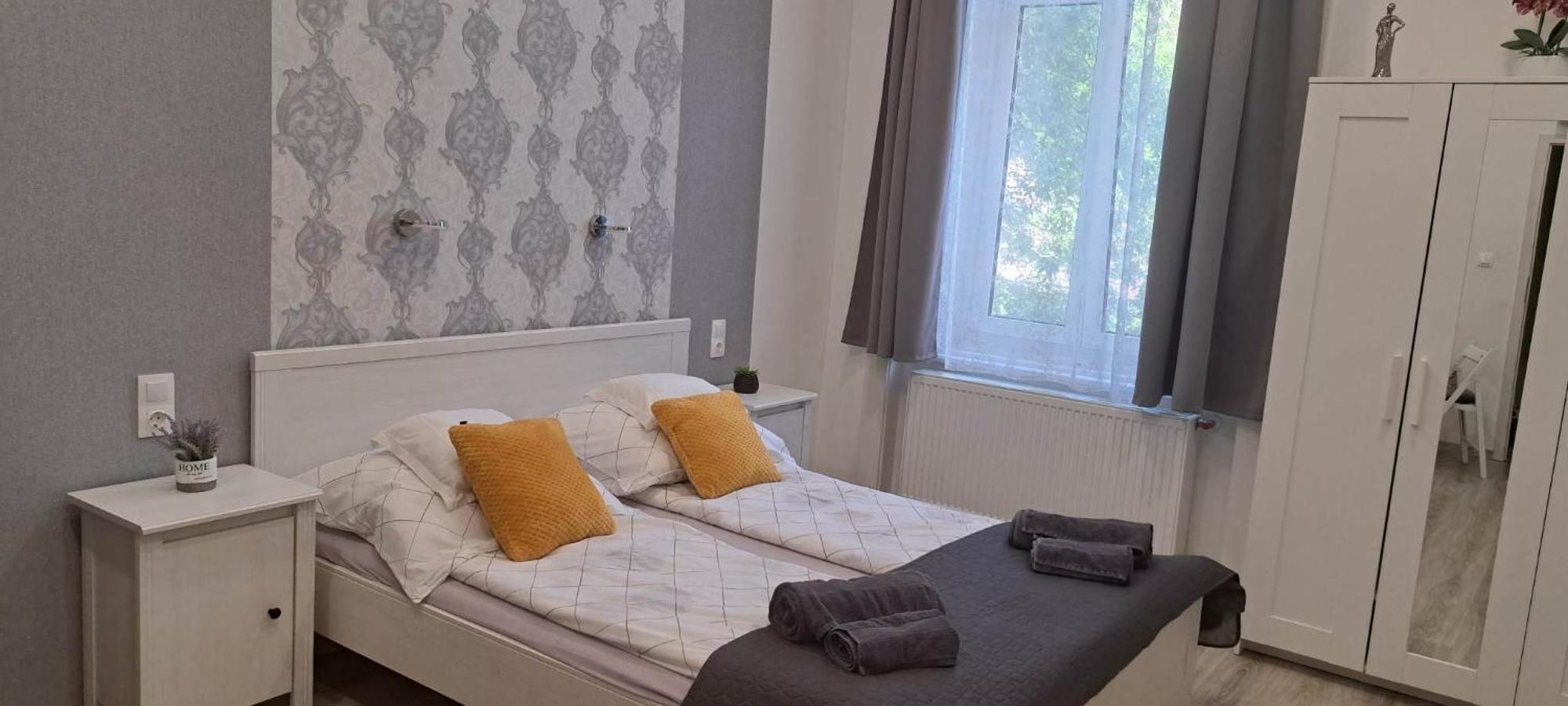 Pompar Belvarosi Apartman Szegedin Exterior foto