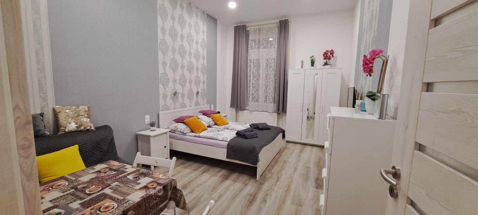 Pompar Belvarosi Apartman Szegedin Exterior foto