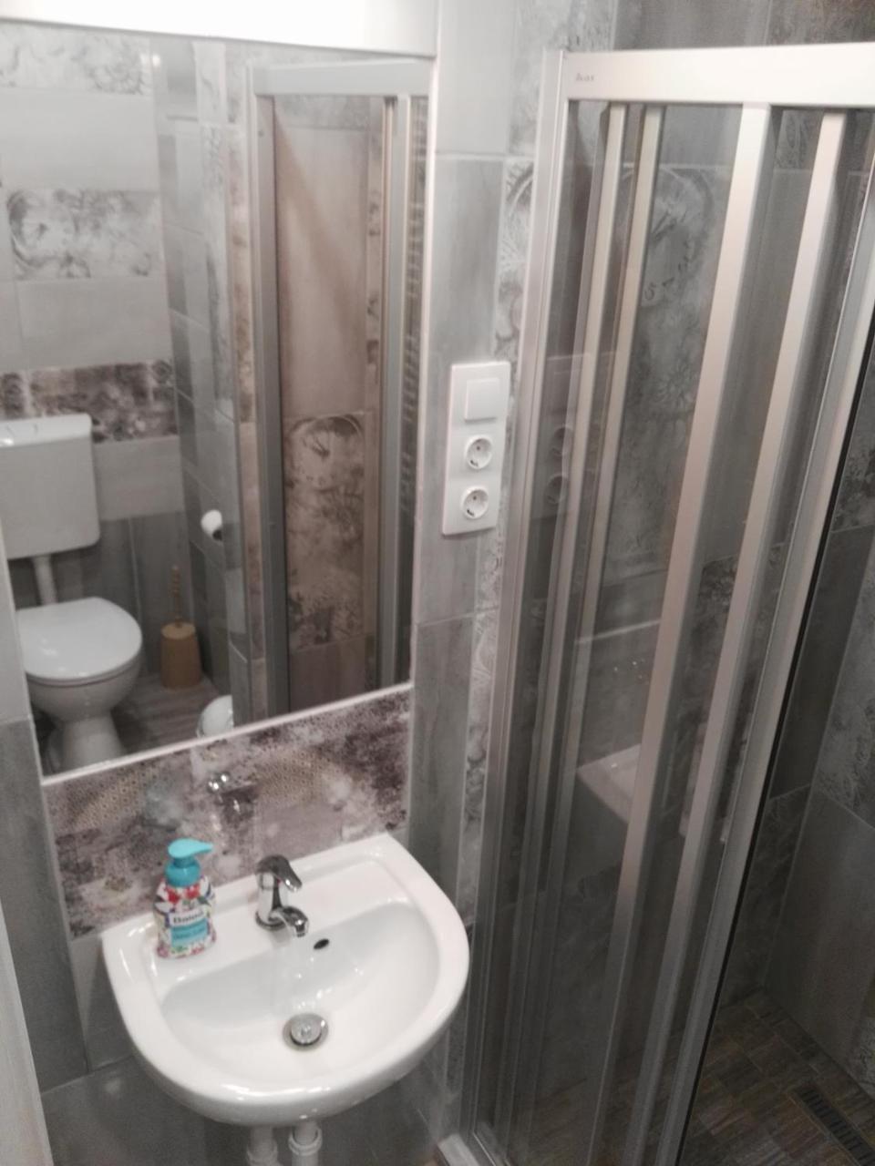 Pompar Belvarosi Apartman Szegedin Exterior foto